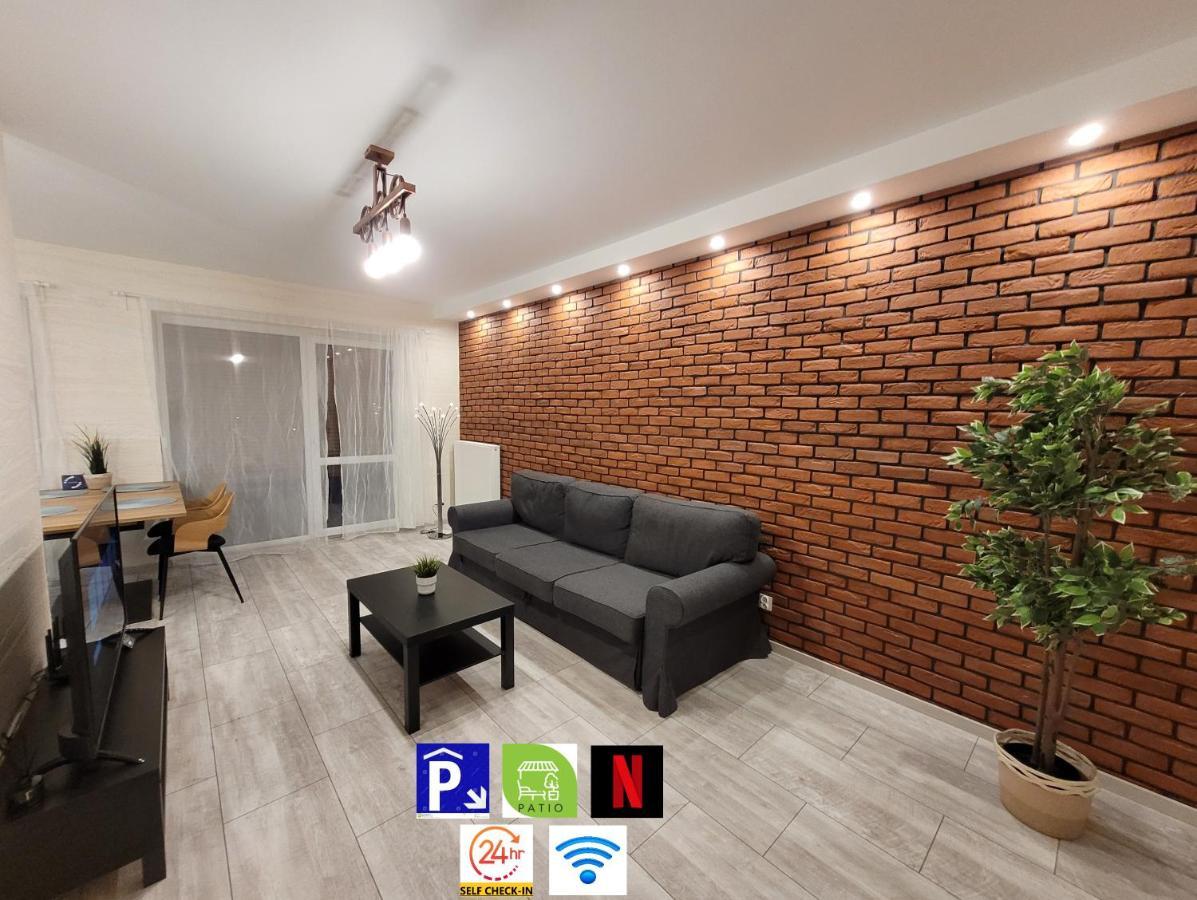 Апартаменты Apartament Mimi Wroclaw-Wysoka , Salon+Sypialania, Parter, Taras Экстерьер фото